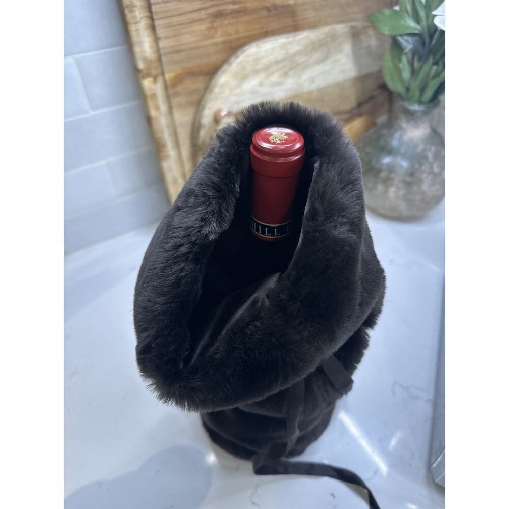 Faux Fur Wine Bottle Bag - VTG Pottery Barn - dark chocolate with silk tie - Picture 7 of 9